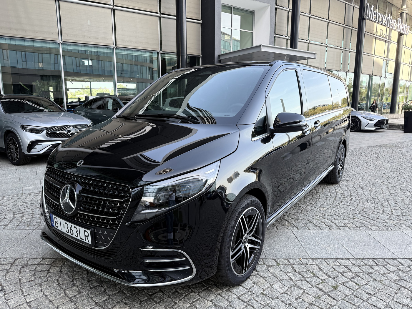 Mercedes-Benz V 250 d 4MATIC — zdjęcie 1 z 12
